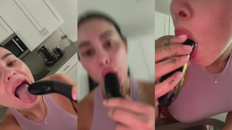 Devorah Roloff seduces with her vibrator and gives a sloppy blowjob