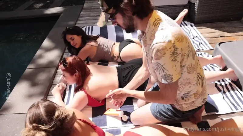 EffyCutiexx And Friends' Foursome By The Pool