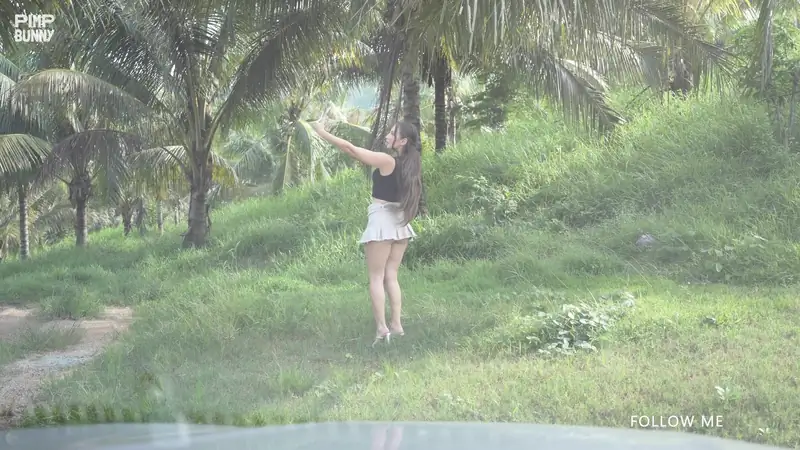 Kriss Kiss Riskily Masturbates In The Car, Gives a Blowjob and Lingerie BJ