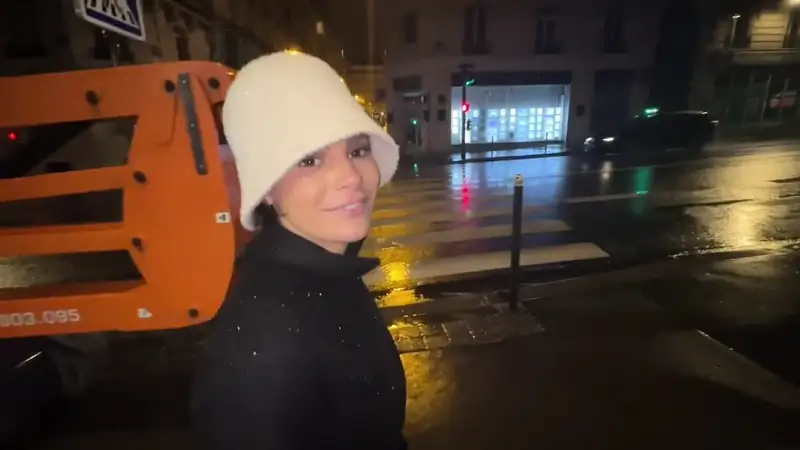 Violet Starr gets lost & creampied by stranger in Paris