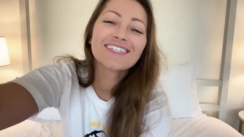 Dani Daniels squirts in the early morning