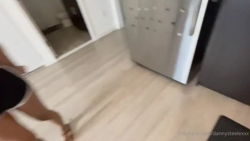 Clara Trinity Asing Slut Needs Help Moving Sex In The New Kitchen