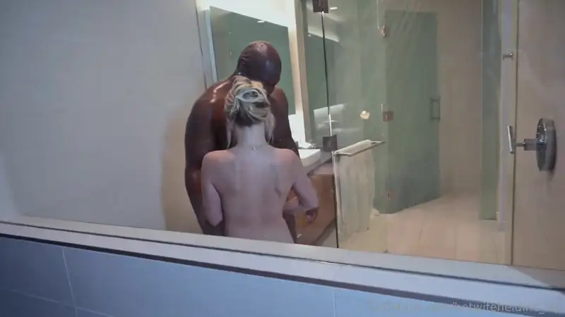 Hotwife Heidi Haze - Gets Steamy Shower Pounding By Chocolate Beast
