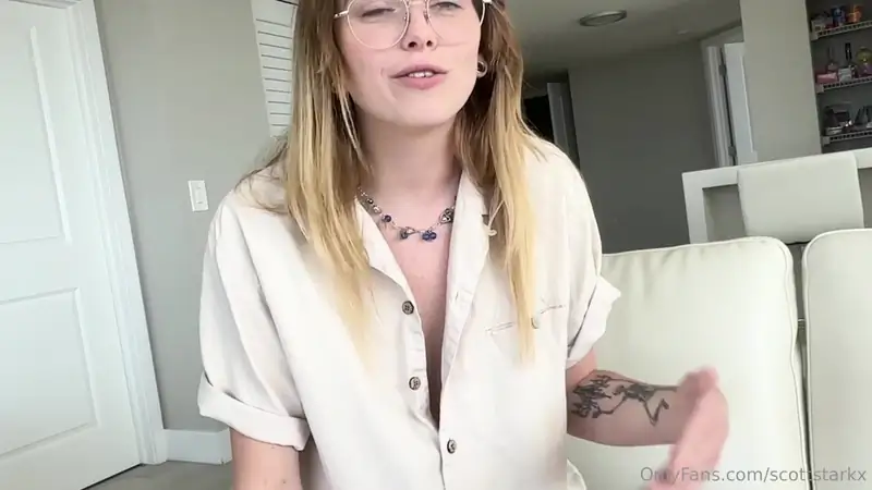Thefoxxlab Gets Pounded By Her Guy Bestfriend